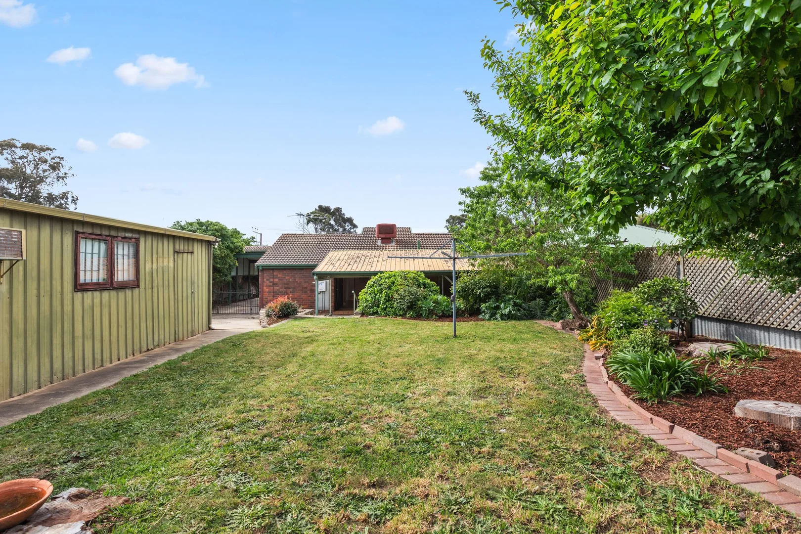 565 Milne Road, Tea Tree Gully SA 5091 | Domain
