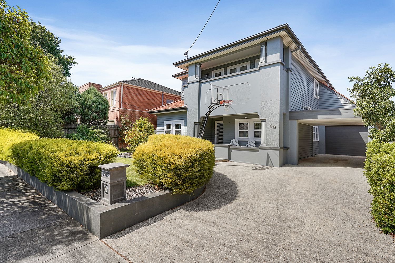 5 bedrooms House in 28 Jean Street MCKINNON VIC, 3204