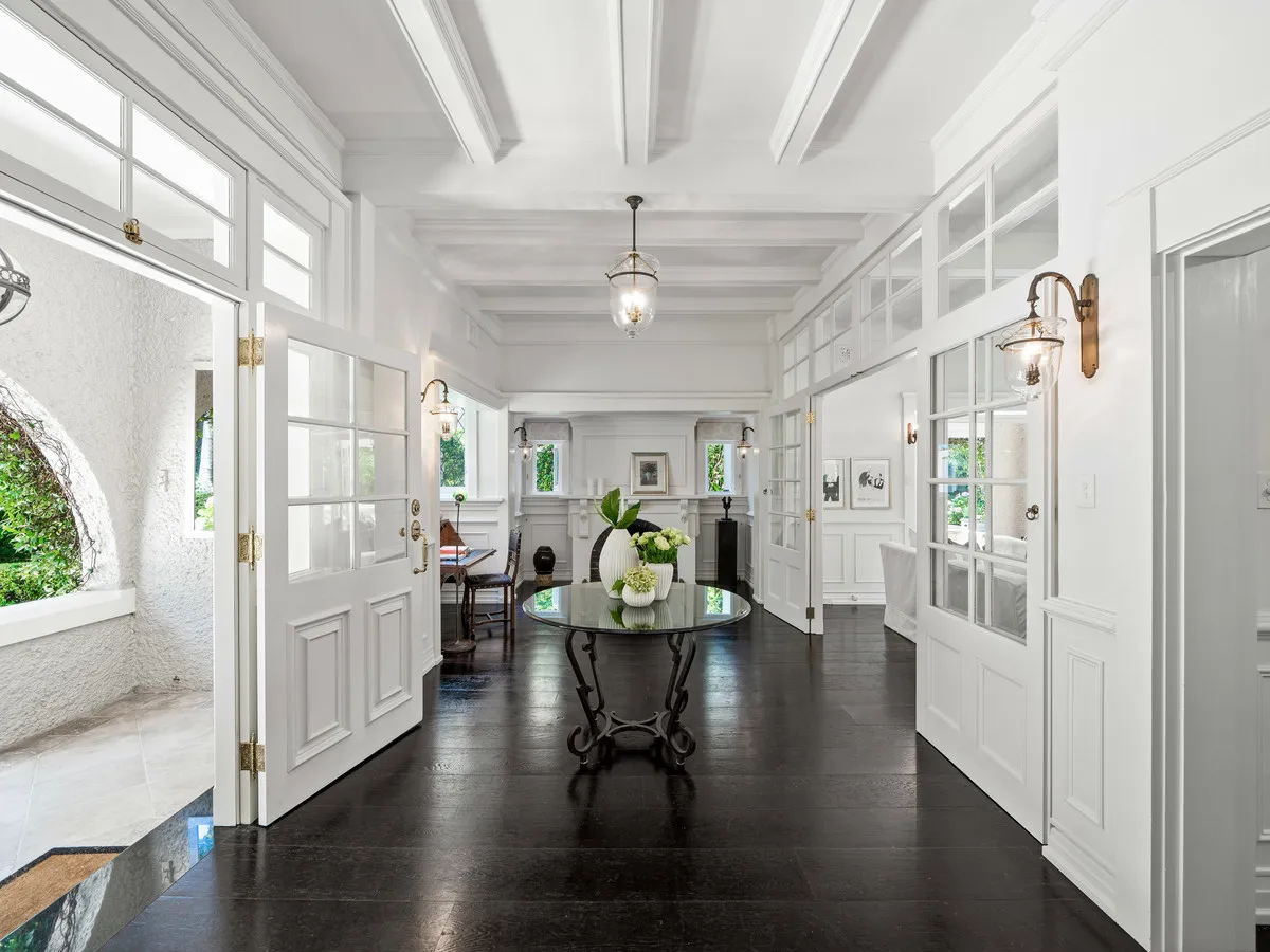 A RARE DARLING POINT SANCTUARY: TIMELESS ELEGANCE AND MODERN LUXURY, Darling Point