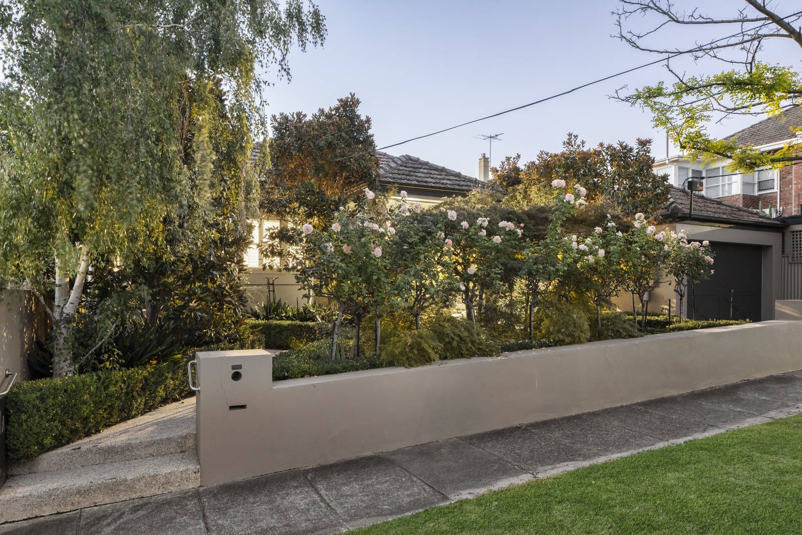 5 bedrooms House in 1 & 1A Khartoum Street CAULFIELD NORTH VIC, 3161