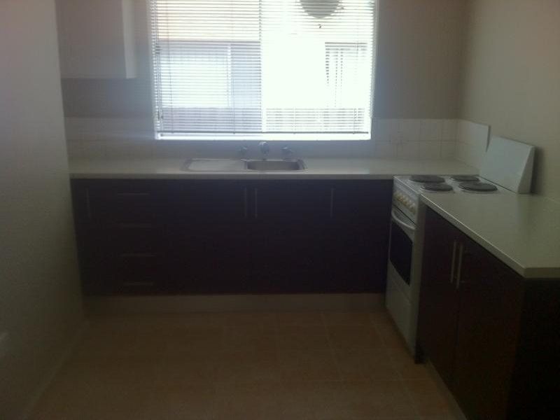 2 bedrooms Apartment / Unit / Flat in 4/34 Empire Street FOOTSCRAY VIC, 3011