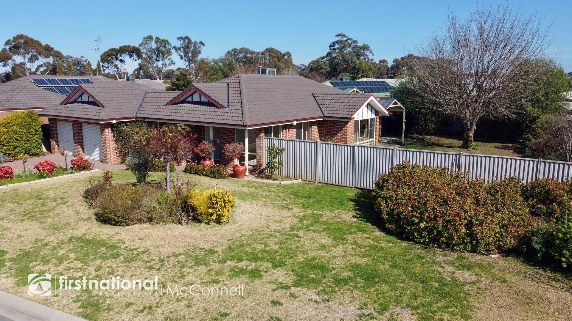 3 bedrooms House in 8 Henley Close KYABRAM VIC, 3620