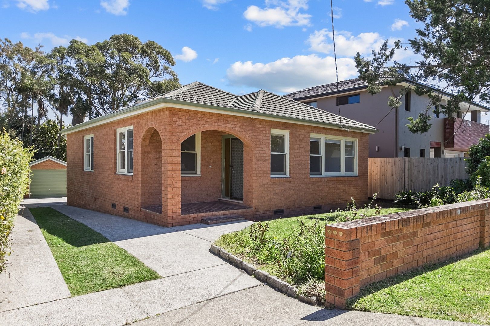 4 bedrooms House in 17 South Creek Road DEE WHY NSW, 2099