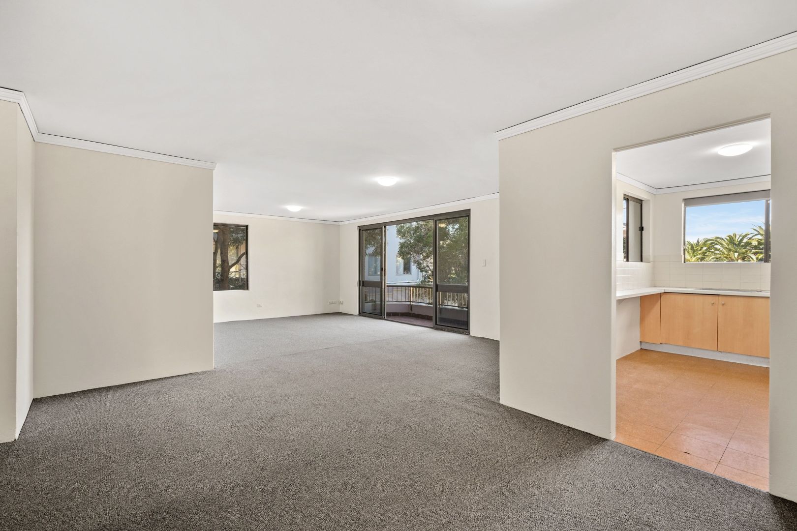 16/13 Campbell Crescent, Terrigal NSW 2260, Image 1