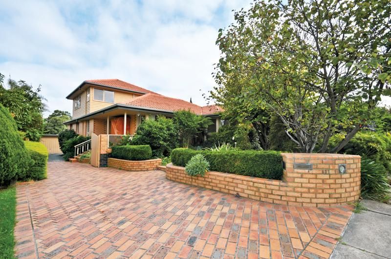 11 Hibiscus Drive, Wheelers Hill VIC 3150