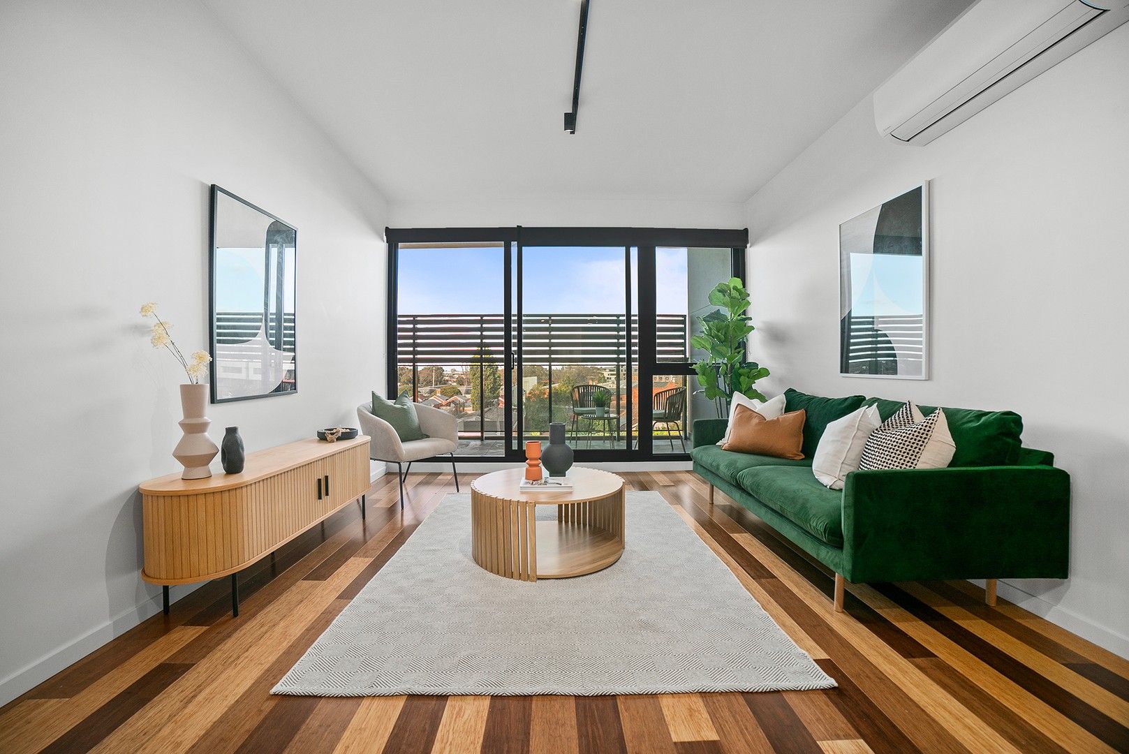 2 bedrooms Apartment / Unit / Flat in 301/294 Lygon Street BRUNSWICK EAST VIC, 3057