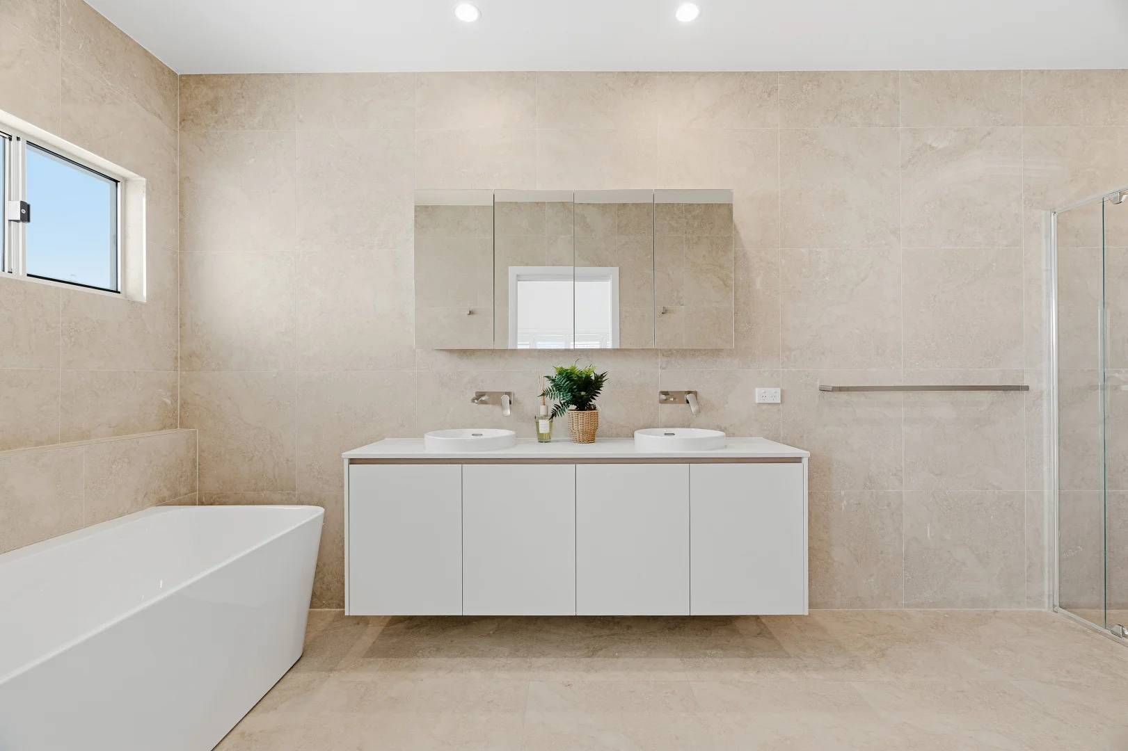 Additional image 20 of 9/19 Kurrawa Avenue, Point Clare NSW 2250