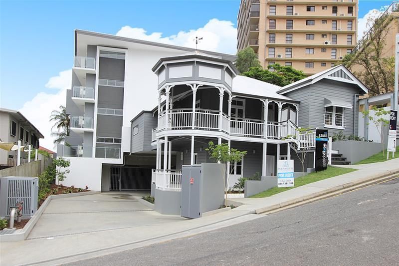 2 bedrooms Apartment / Unit / Flat in 1/16 Kings Road TARINGA QLD, 4068