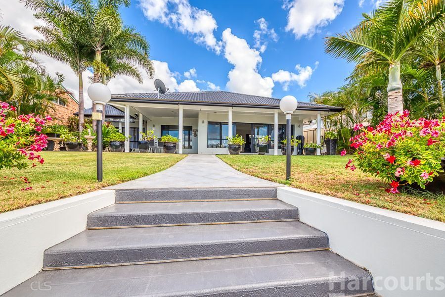 19 Bass Ct, Banksia Beach QLD 4507, Image 2