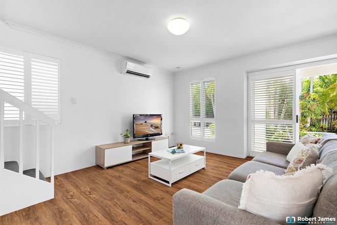 Picture of 3/5 Stillwater Place, NOOSAVILLE QLD 4566