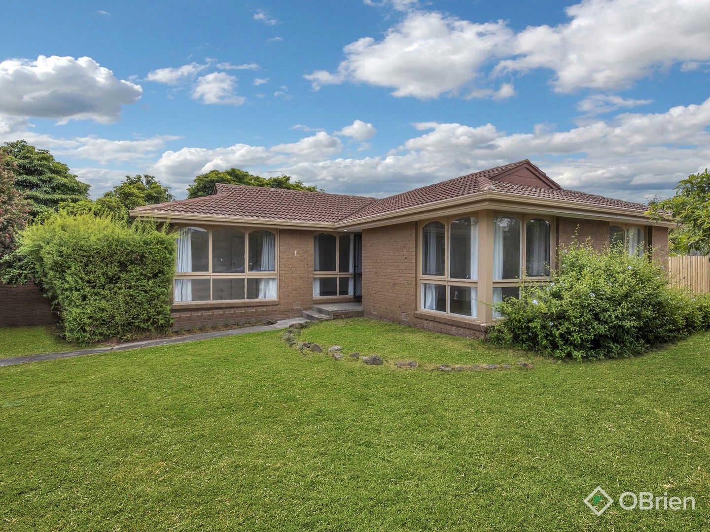 3 bedrooms House in 1 Dianella Court NARRE WARREN VIC, 3805