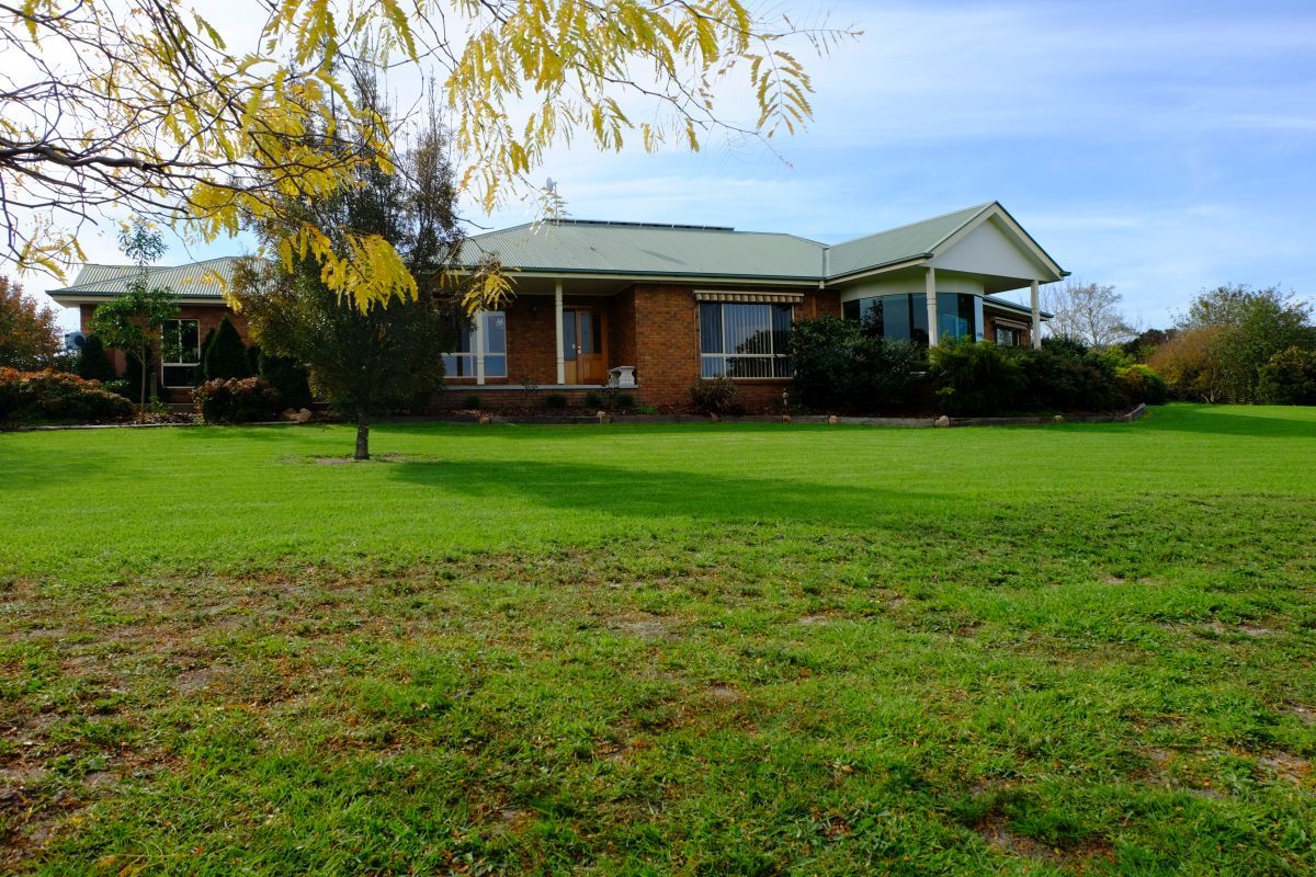 28 Clifton Terrace, Wy Yung VIC 3875, Image 2