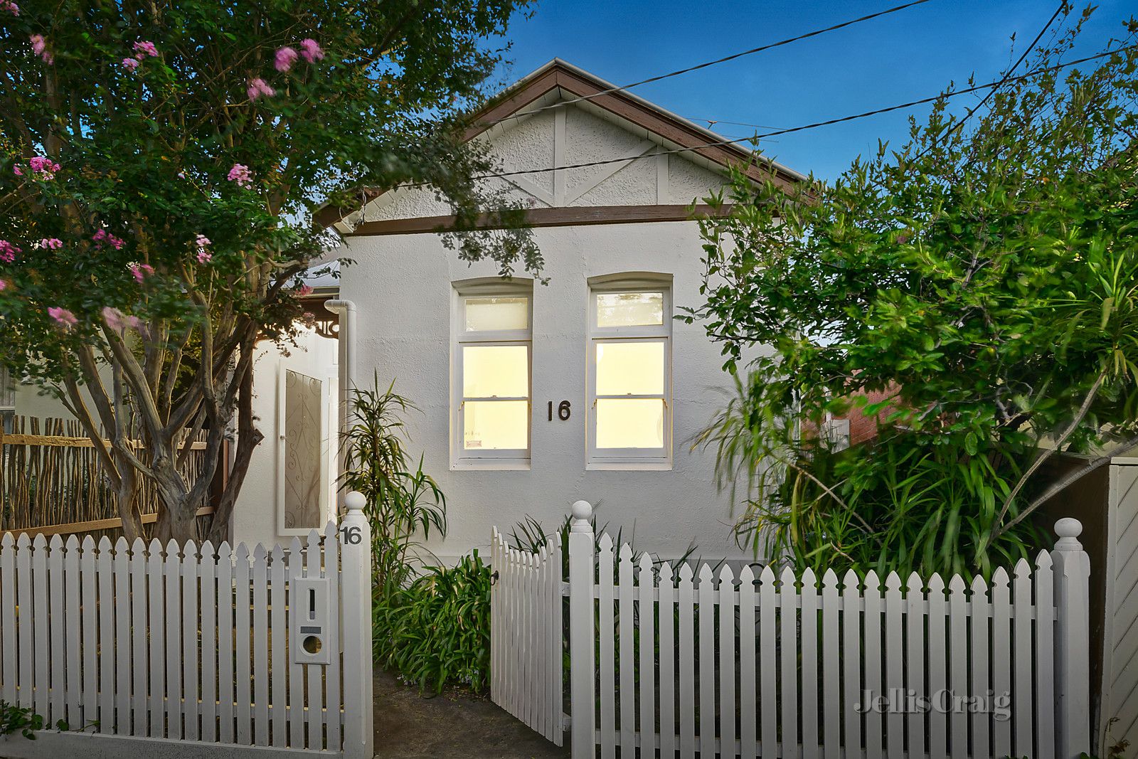 16 Stuart Street, Armadale VIC 3143, Image 0