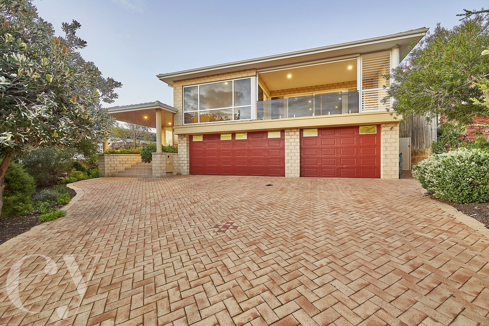 4 bedrooms House in 77 Branksome Gardens CITY BEACH WA, 6015
