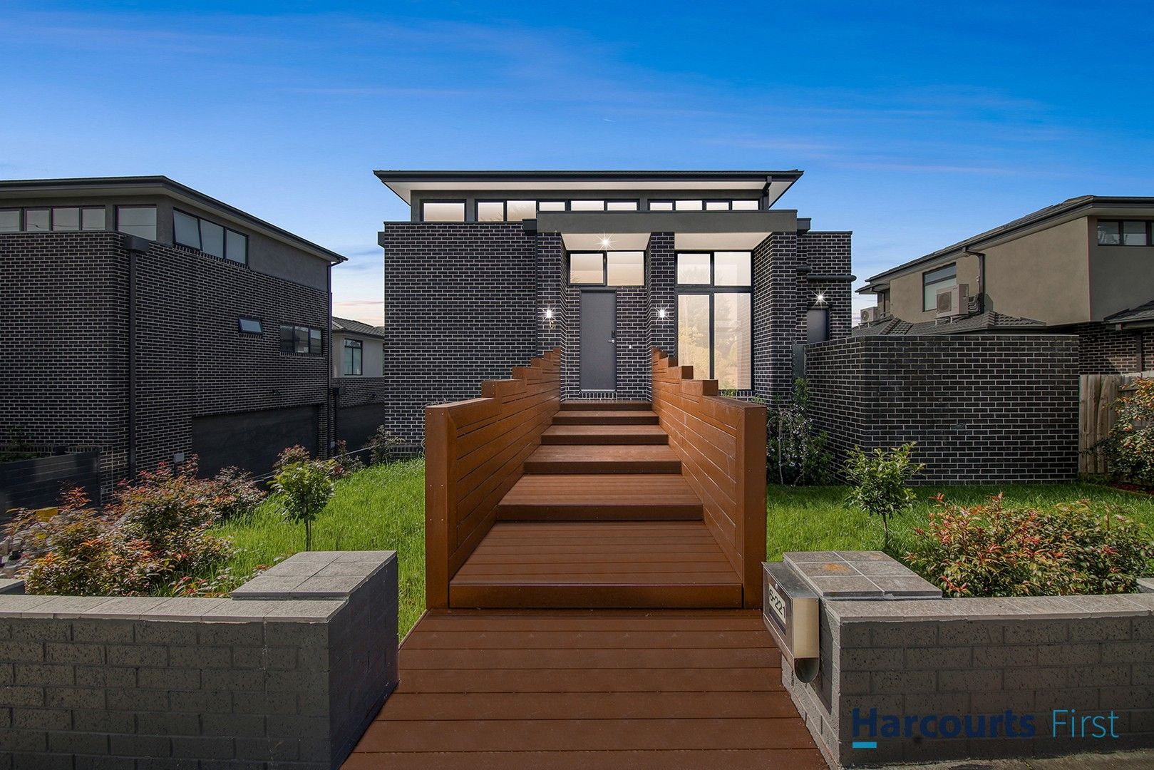 4 bedrooms Townhouse in 6/221 Highbury Road BURWOOD VIC, 3125