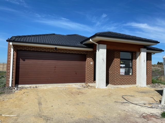 4 bedrooms House in 2 Aviemore Street BEVERIDGE VIC, 3753