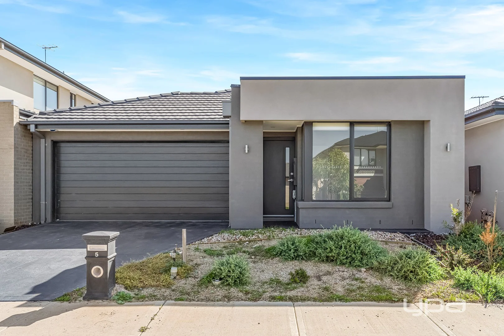 5 Zelkova Circuit, Fraser Rise VIC 3336
