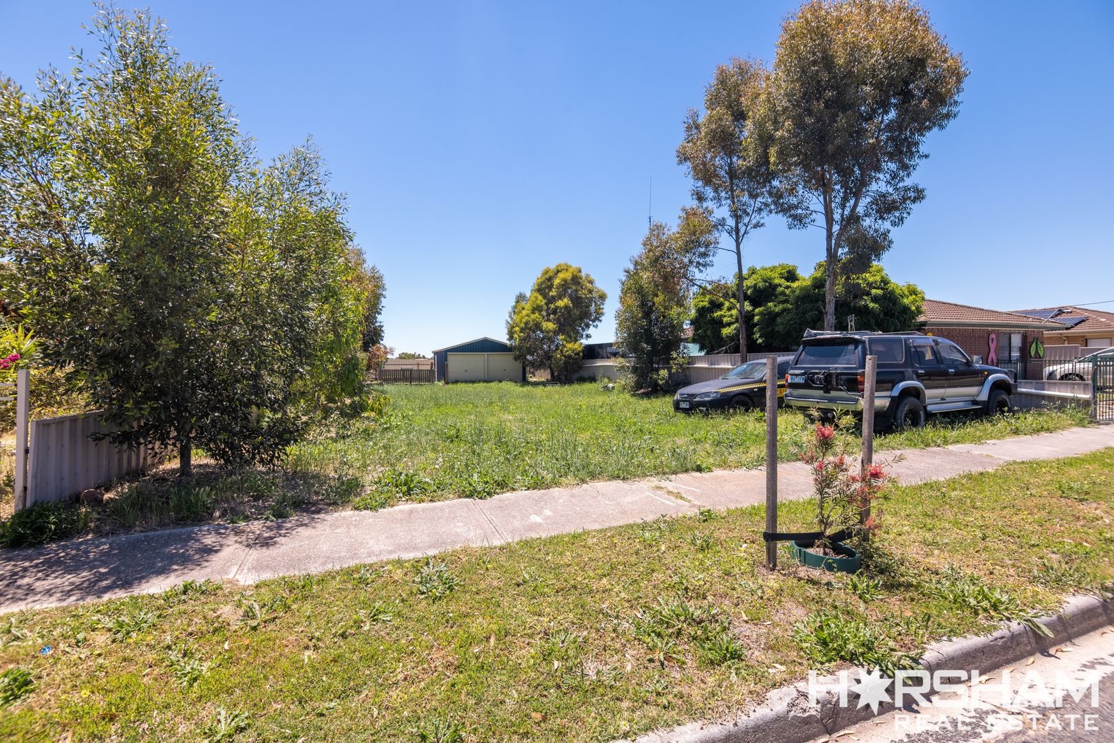 17 Creek Crescent, Horsham VIC 3400, Image 2