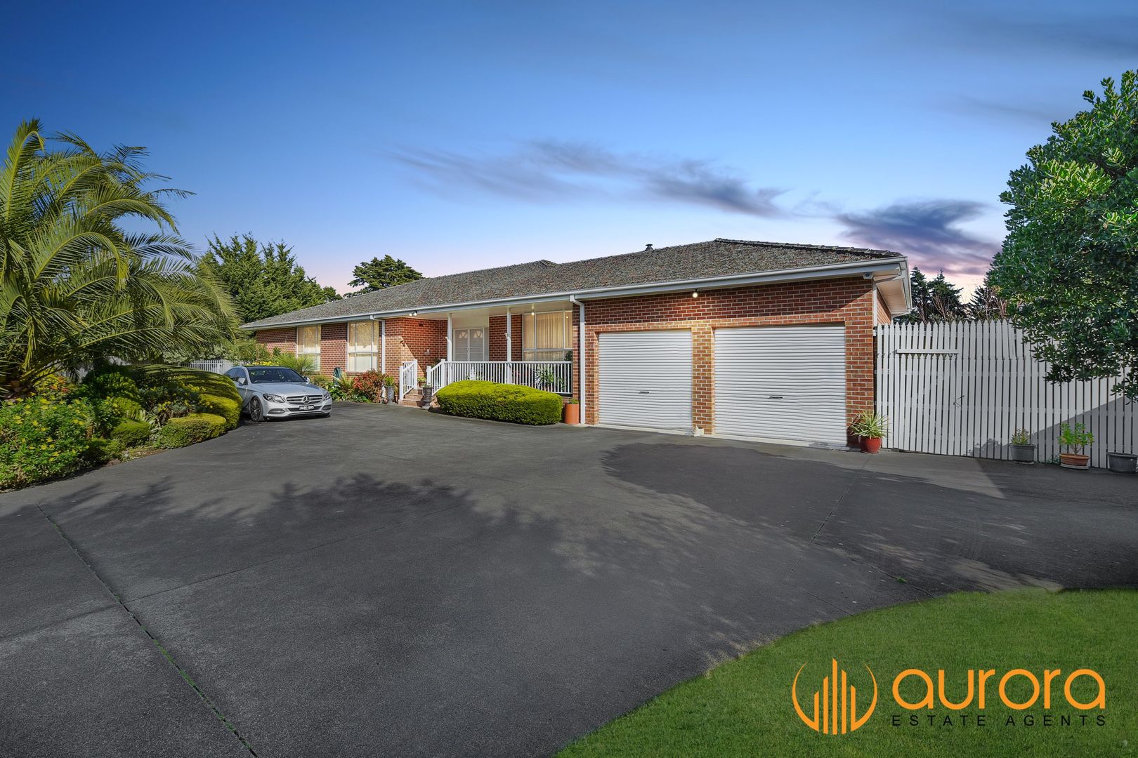 11-12 Gordon Close, Narre Warren South VIC 3805, Image 2