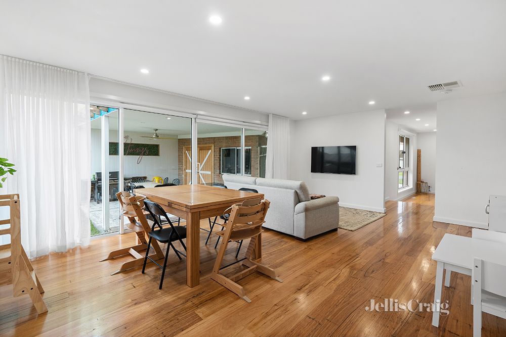 22 Friendship Avenue, Mill Park VIC 3082 House For Rent 620 Domain