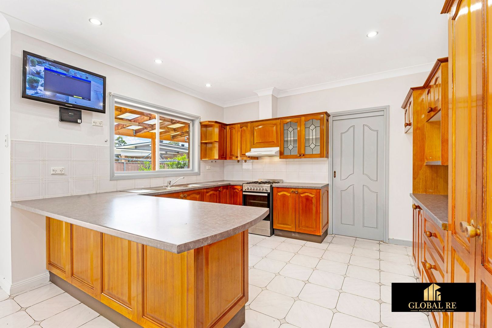 7 Hayman Avenue, Hinchinbrook NSW 2168, Image 1