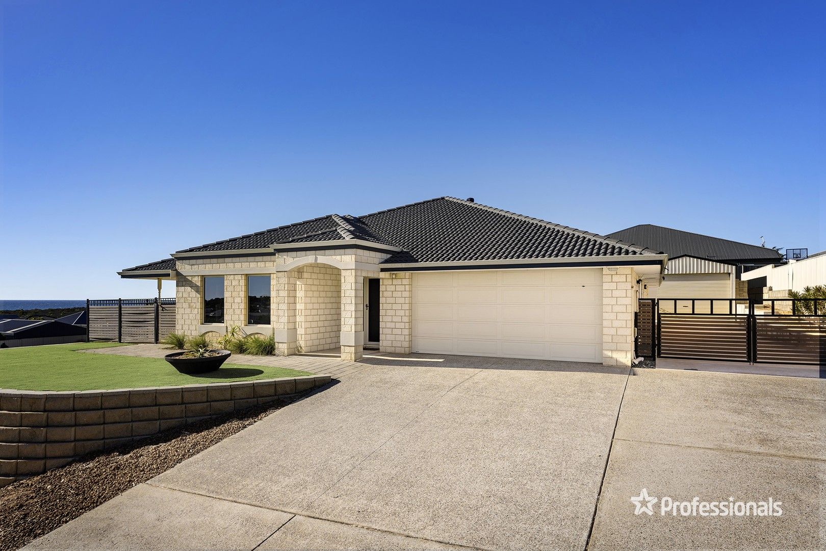 42 Quayside Vista, Drummond Cove WA 6532, Image 0