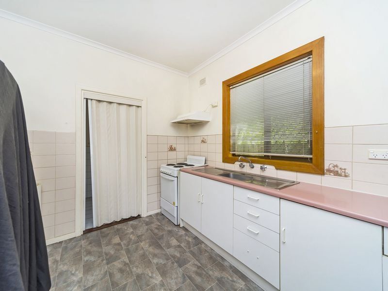 78 Coppleridge Drive, Elizabeth Vale SA 5112 House For Rent 400