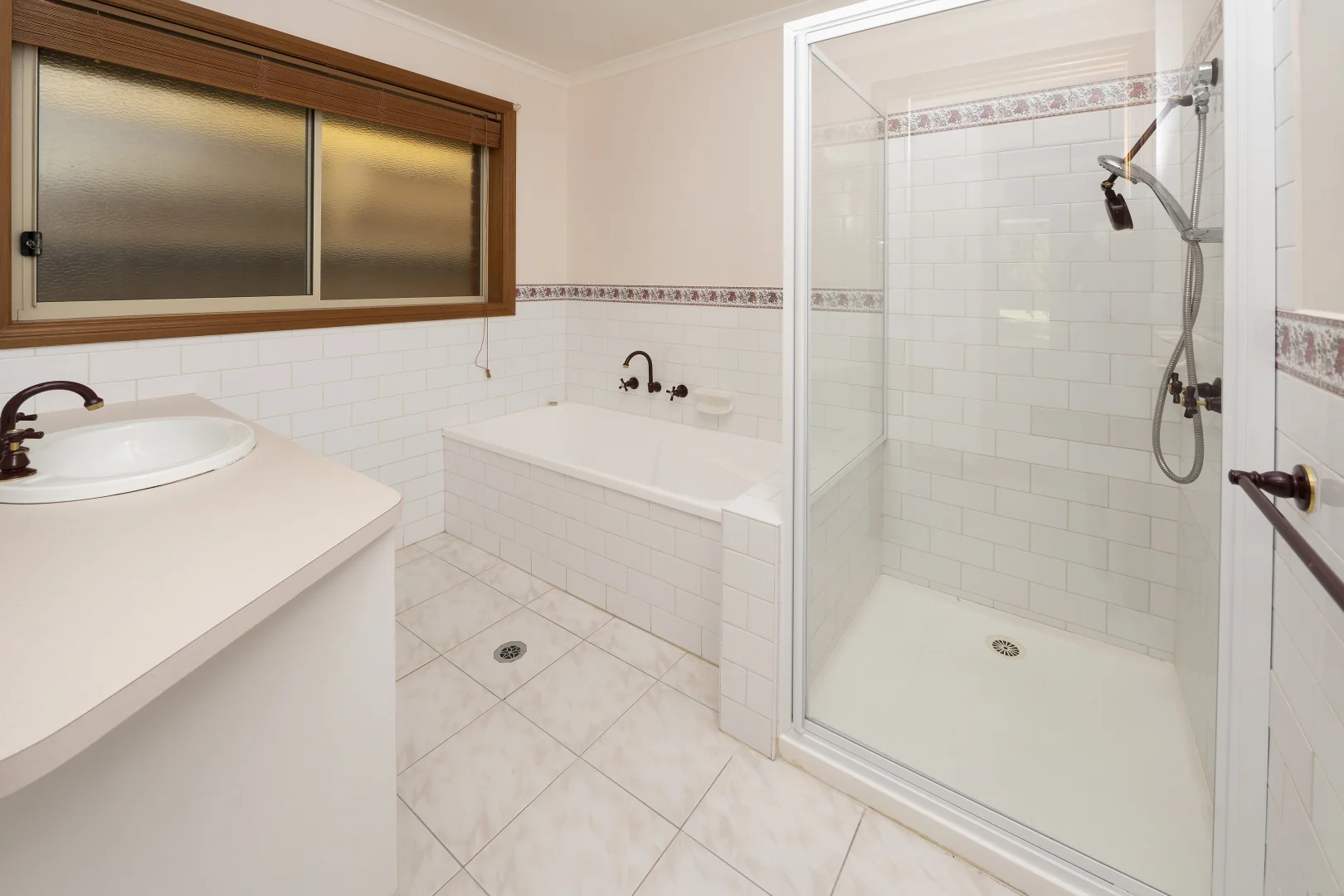 Additional image 19 of 72 Poole Boulevard, Swan Hill VIC 3585
