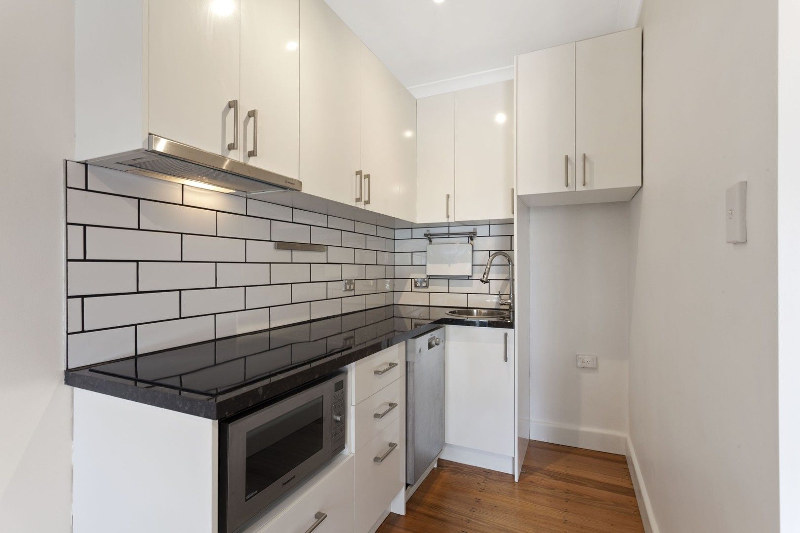 1 bedrooms Apartment / Unit / Flat in 6/9 Hudson Street CAULFIELD NORTH VIC, 3161