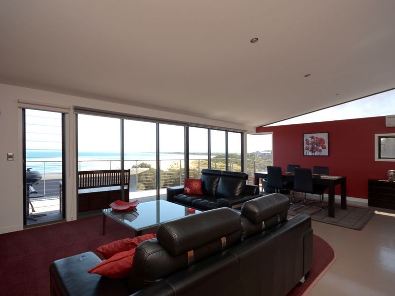 1,2/14 Meika Place, Coles Bay TAS 7215, Image 0