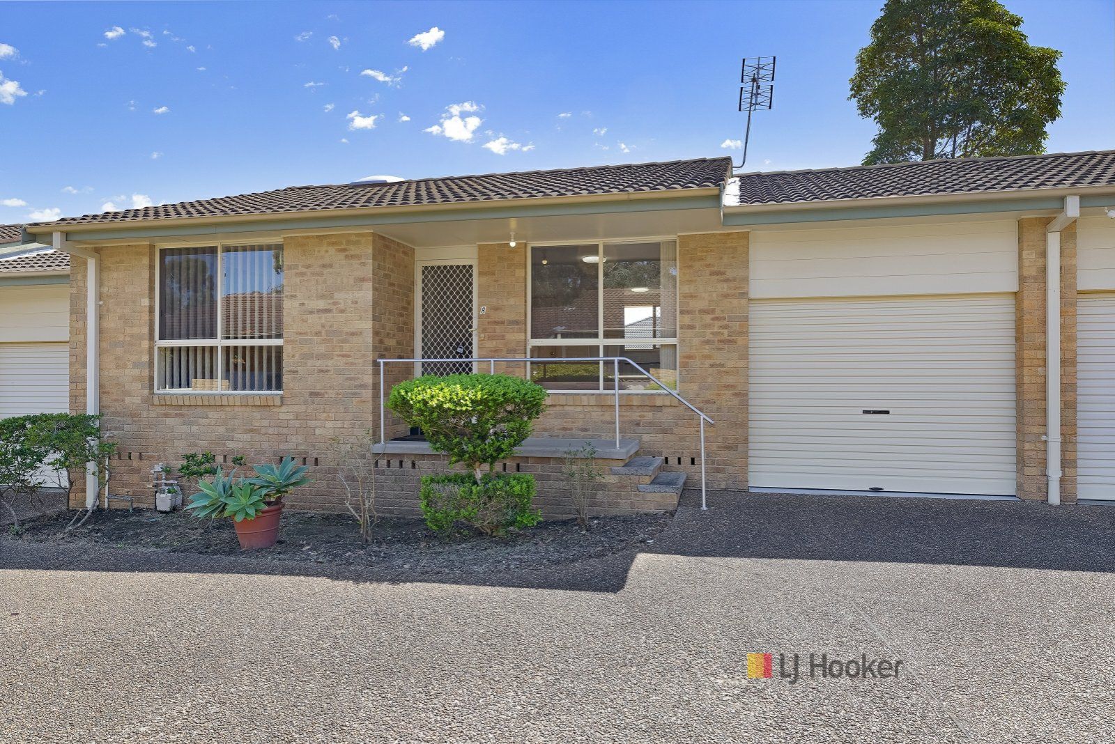 8/31 Girraween Street, Buff Point NSW 2262, Image 0