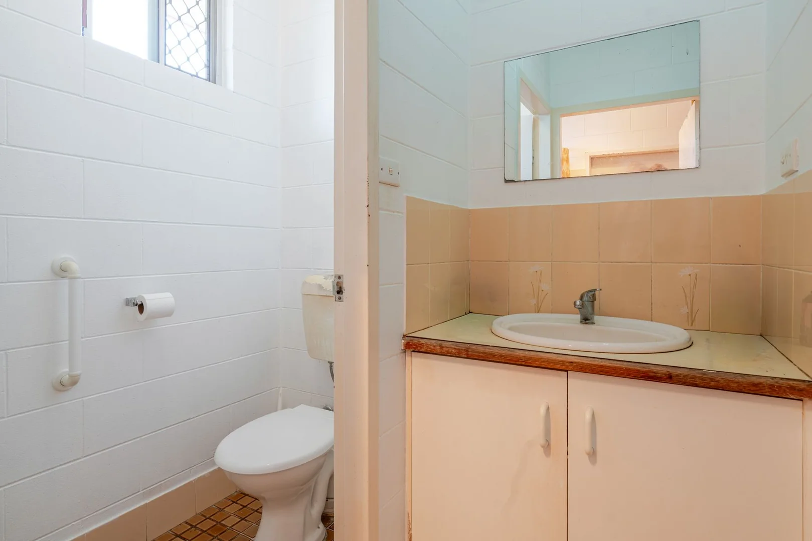 Additional image 6 of 1/169 Swallow Street, Mooroobool QLD 4870