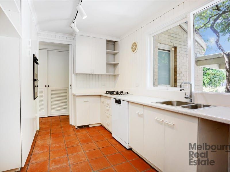 3 bedrooms Townhouse in 4/35 Riversdale Road HAWTHORN VIC, 3122