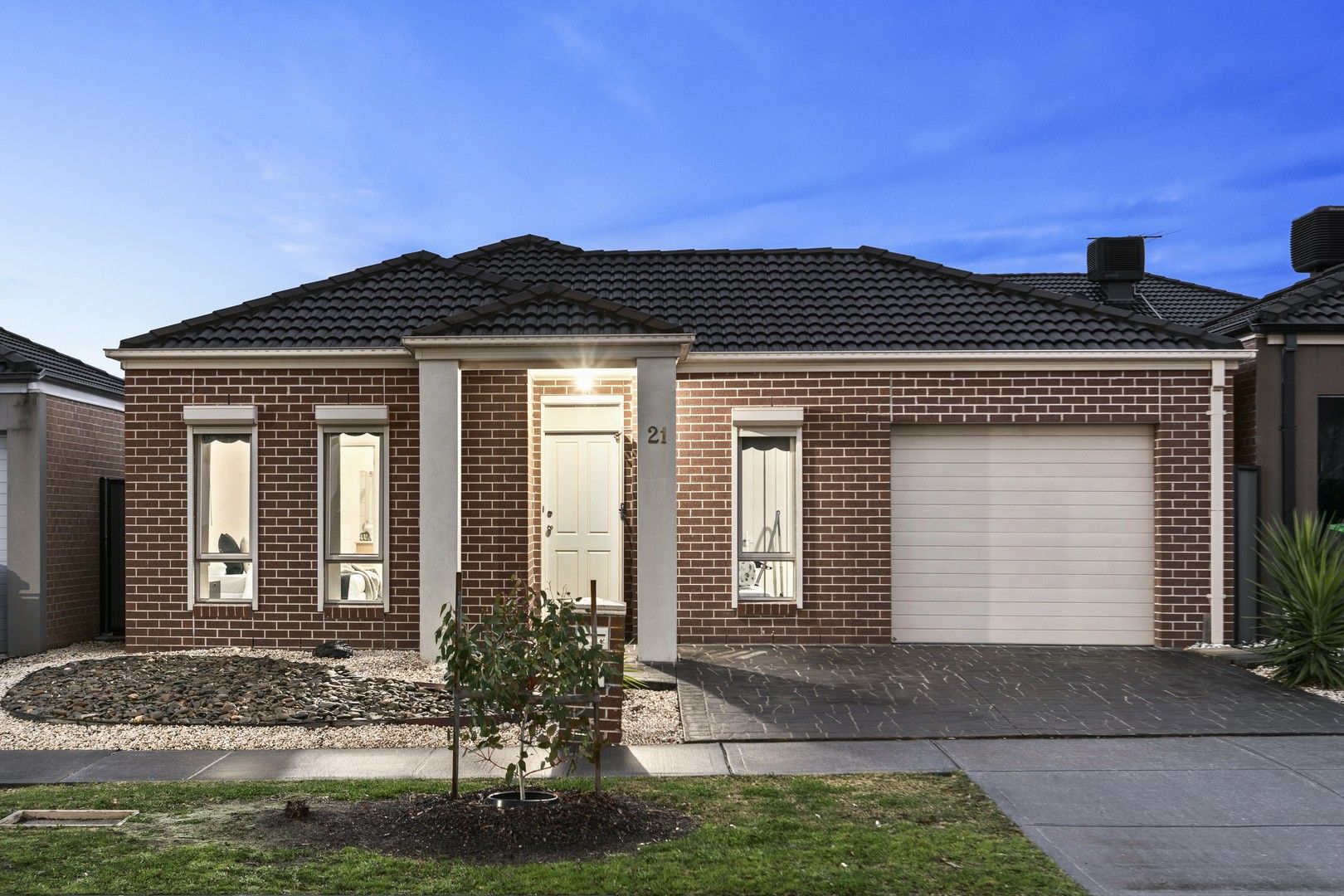 21 Lewisham Place, Craigieburn VIC 3064, Image 0