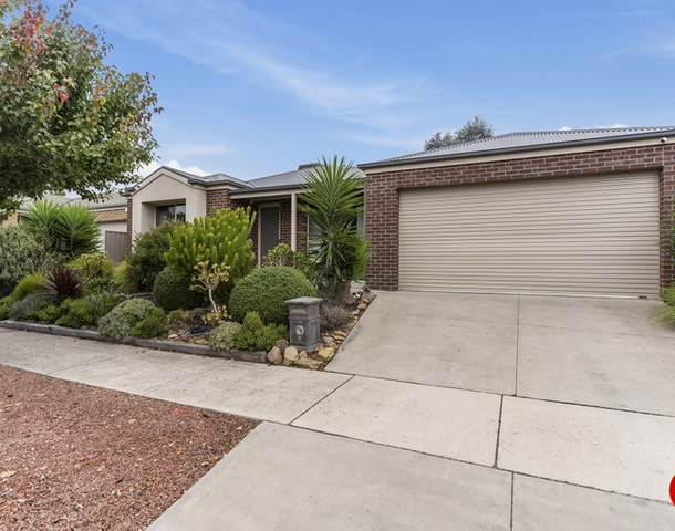 5 Sovereign Gardens, Kangaroo Flat VIC 3555