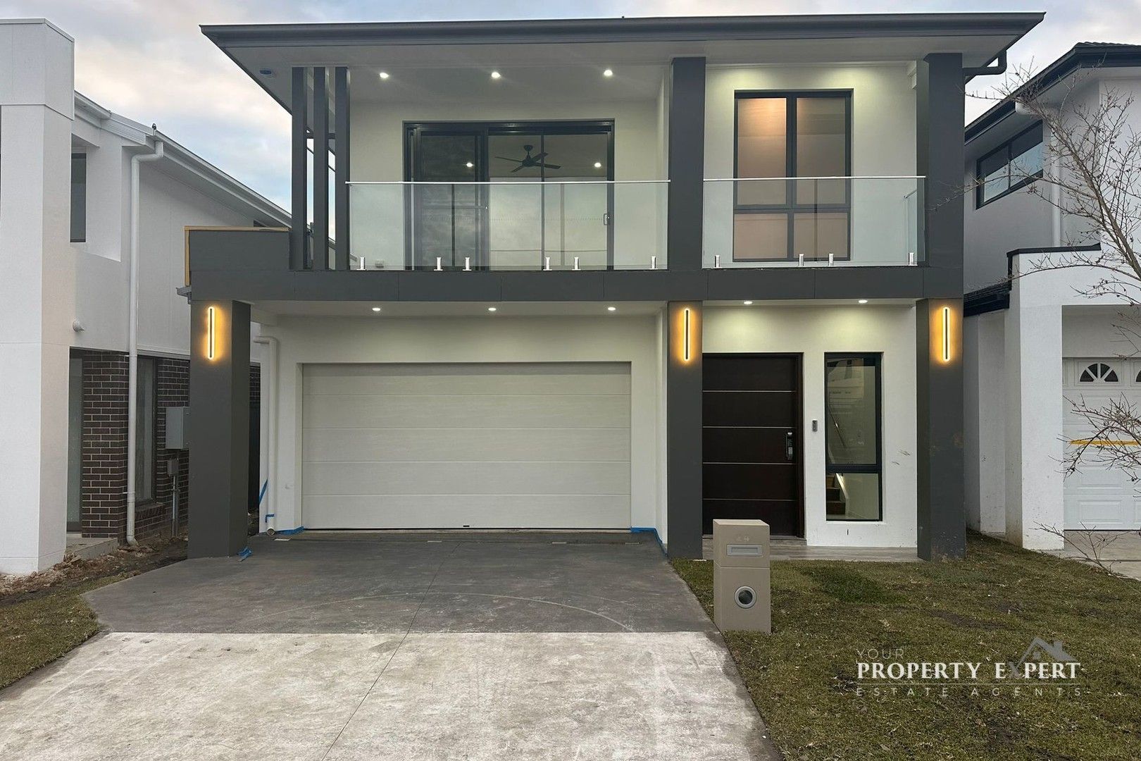 5 bedrooms House in 24 Diamondback Street MARSDEN PARK NSW, 2765