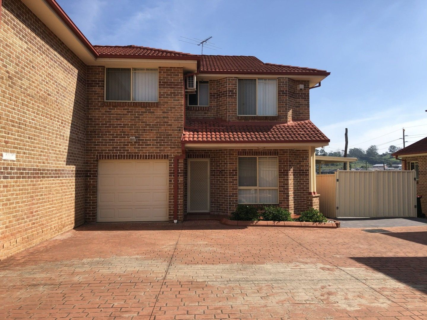 3 bedrooms Townhouse in 3/20 Domenico Close WEST HOXTON NSW, 2171