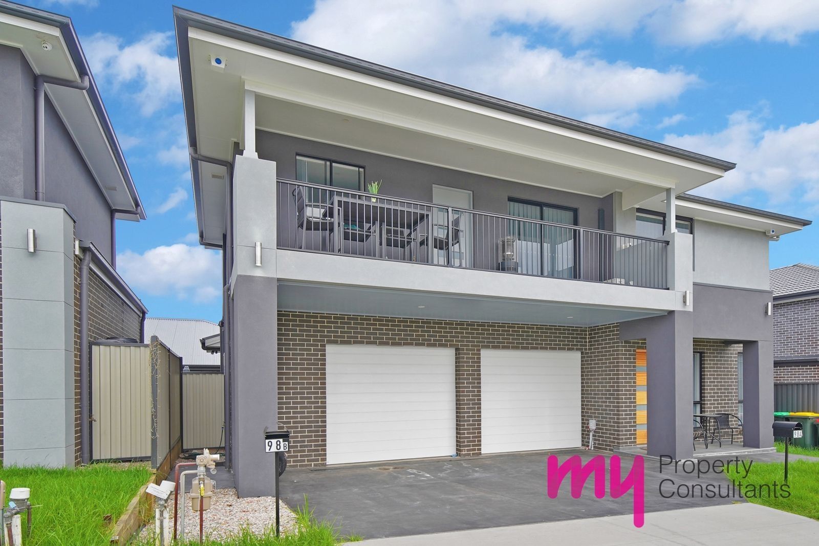2 bedrooms Apartment / Unit / Flat in 98 Holden Drive ORAN PARK NSW, 2570