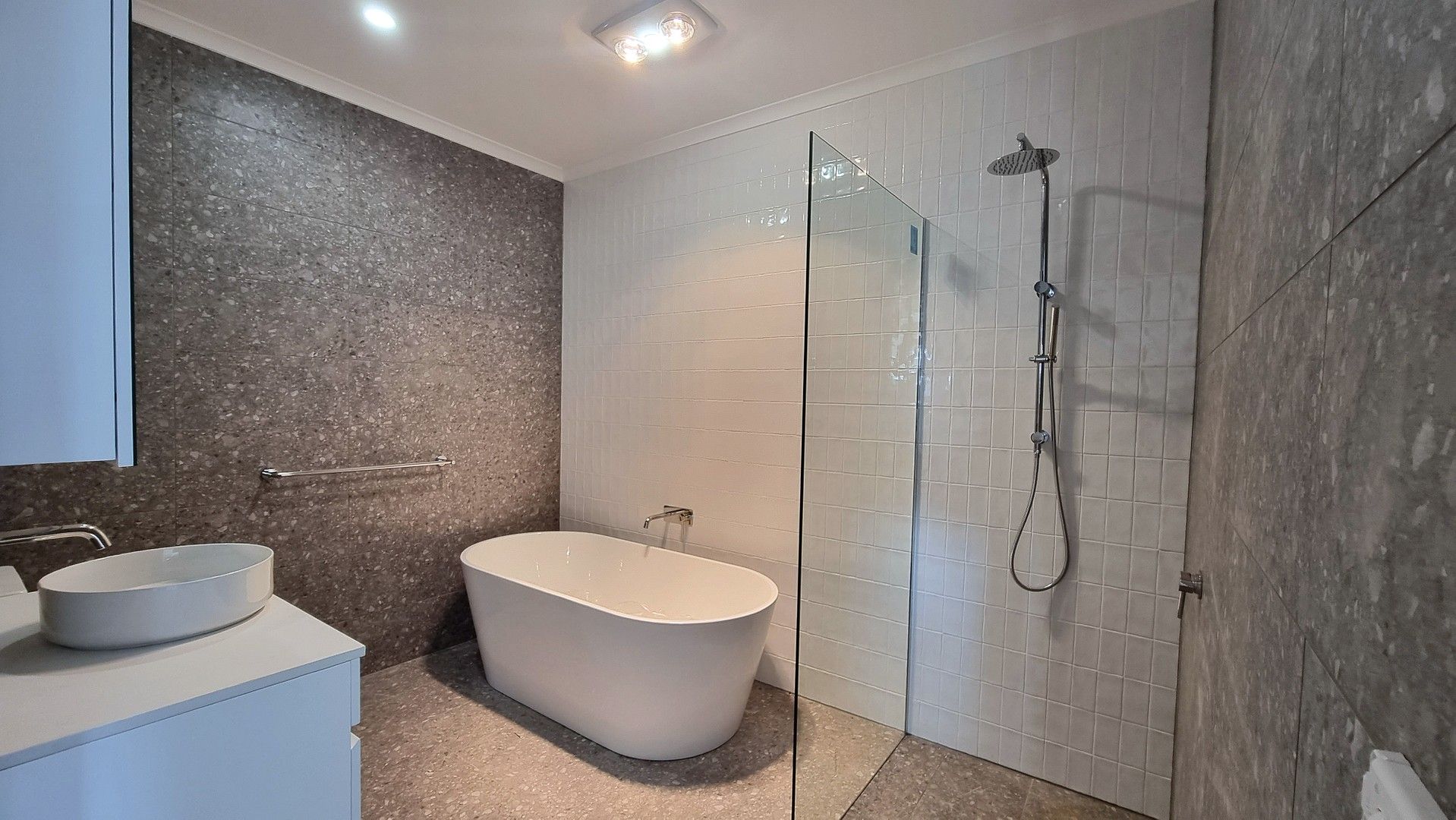 3 bedrooms Villa in 5/5 Shone Avenue HORSLEY NSW, 2530