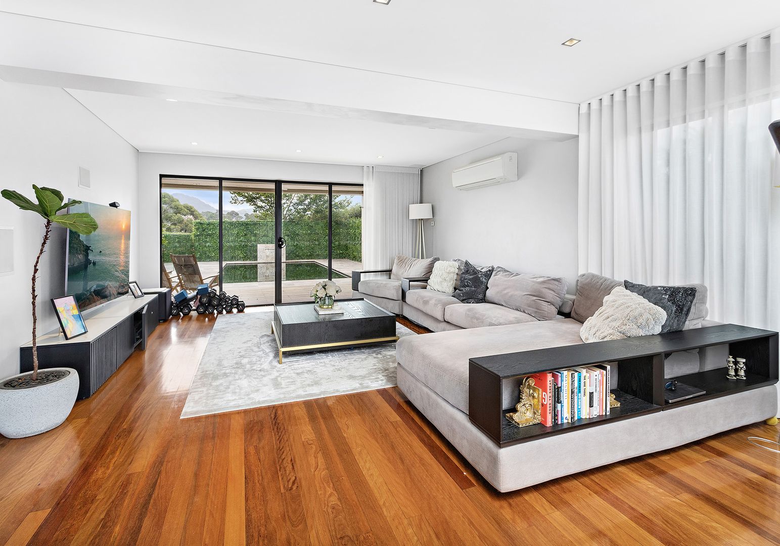 10 Valetta Street, West Wollongong NSW 2500 House For Rent Domain