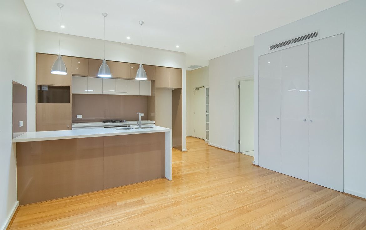 2 bedrooms Apartment / Unit / Flat in 1L/5 Centennial Avenue LANE COVE NORTH NSW, 2066
