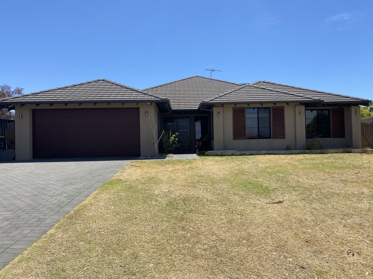 4 bedrooms House in 6 Tarwhine Turn YANCHEP WA, 6035