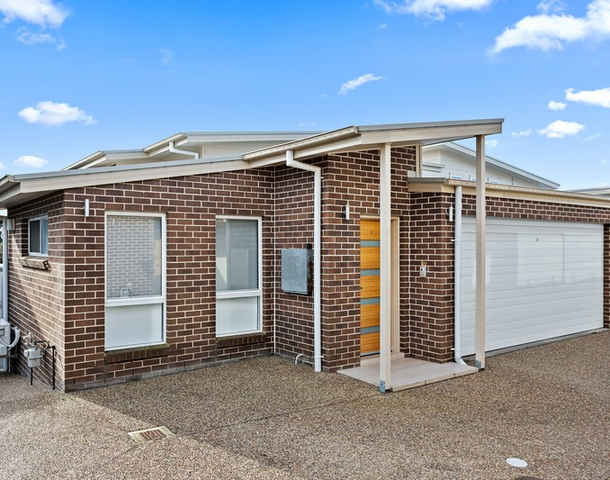 22 Chaplin Place, Albion Park NSW 2527