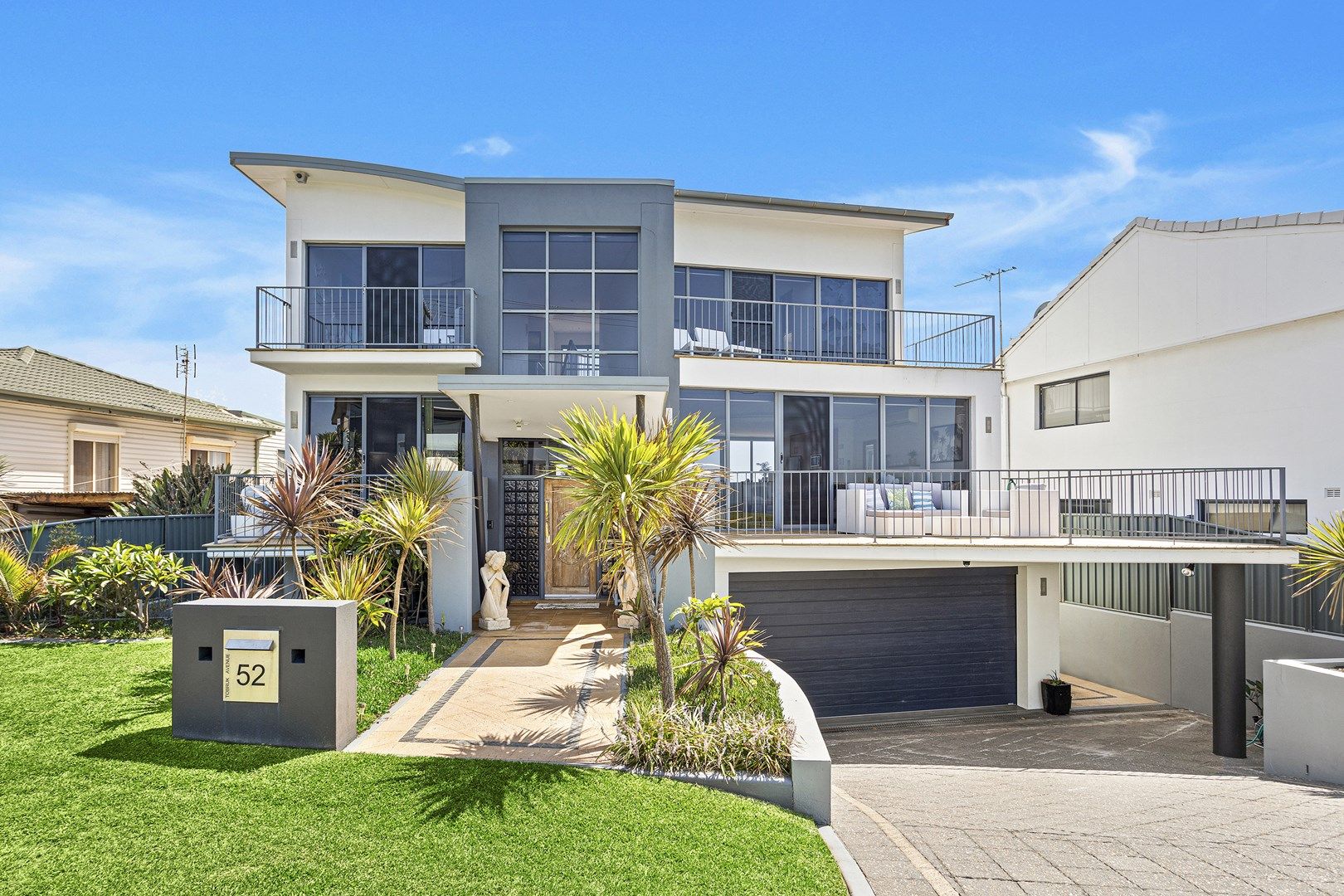 52 Tobruk Avenue, Port Kembla NSW 2505, Image 2