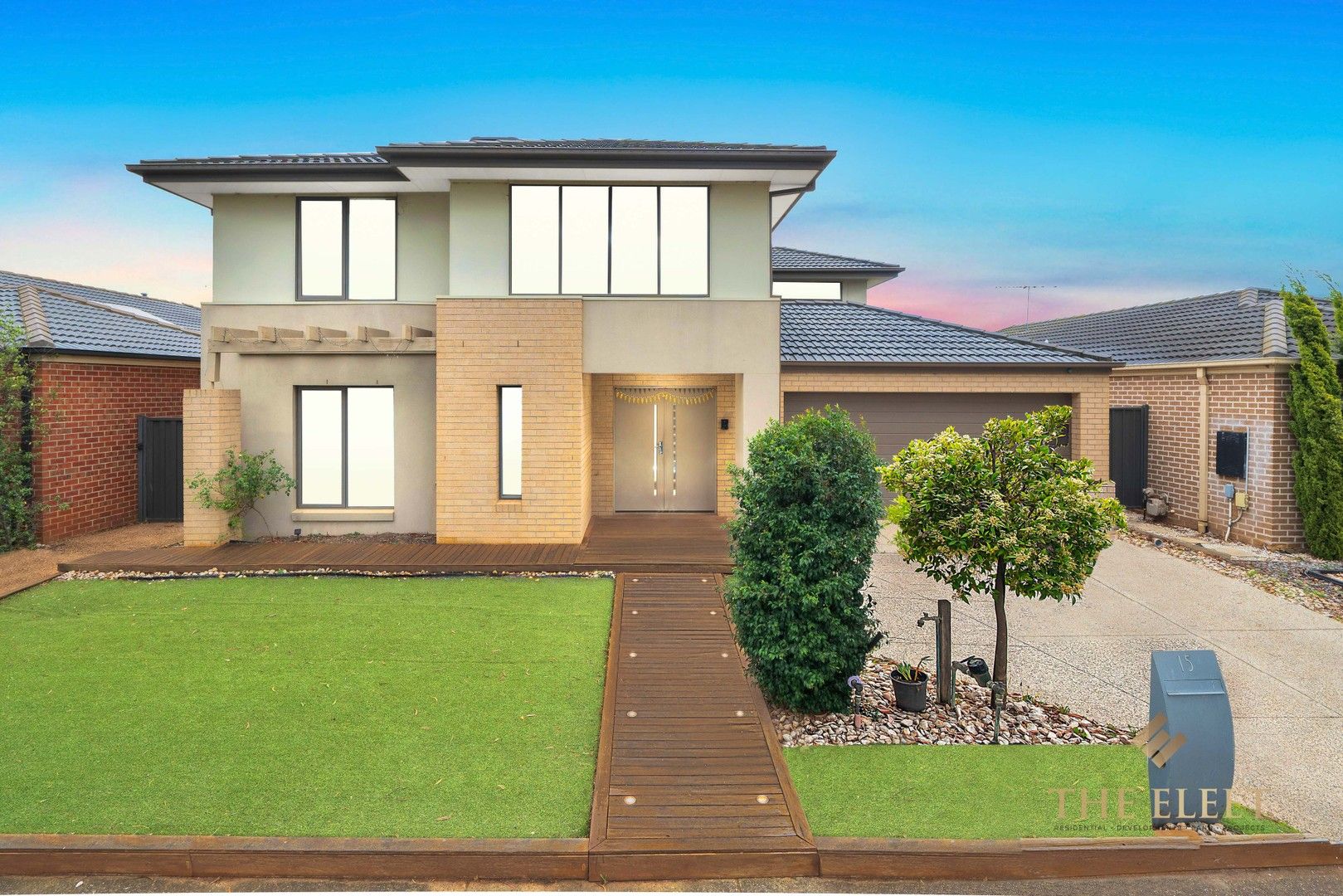 5 bedrooms House in 15 Bungalook Street MANOR LAKES VIC, 3024