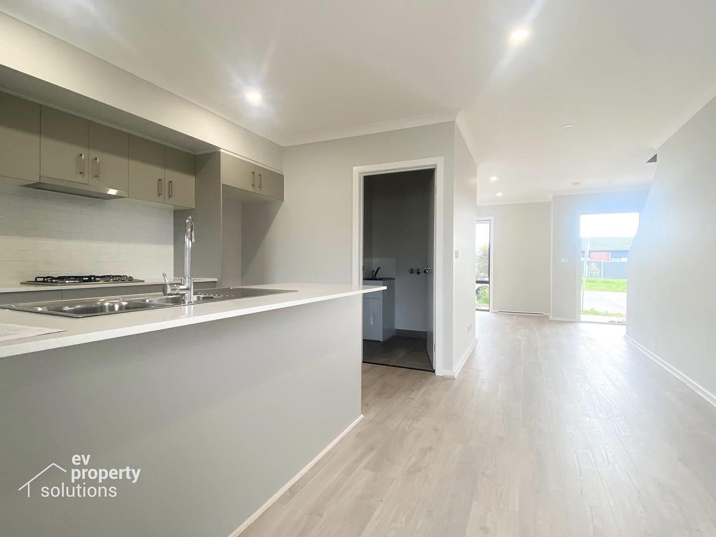 42B Hummingbird Drive, Botanic Ridge Property History & Address