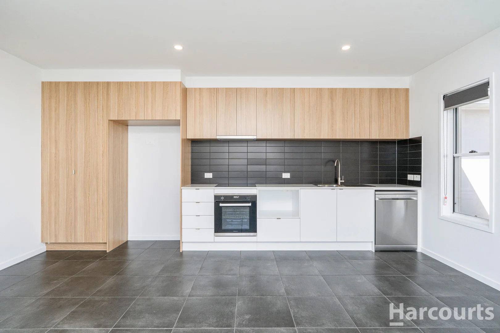 Additional image 4 of 1/33 Summer Drive, Wondunna QLD 4655