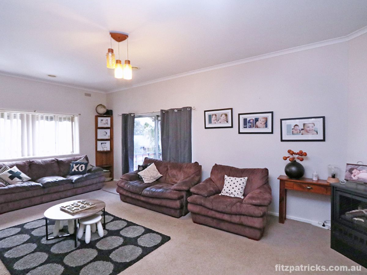 26 Alexander Street, Ashmont NSW 2650, Image 2