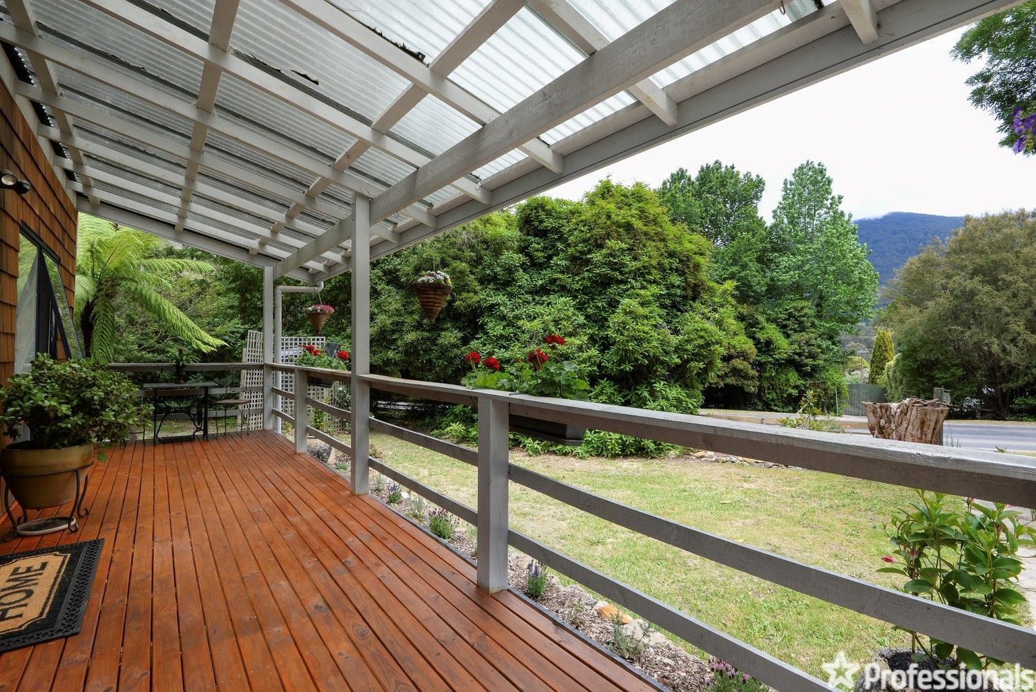 612 Woods Point Road, East Warburton VIC 3799, Image 1