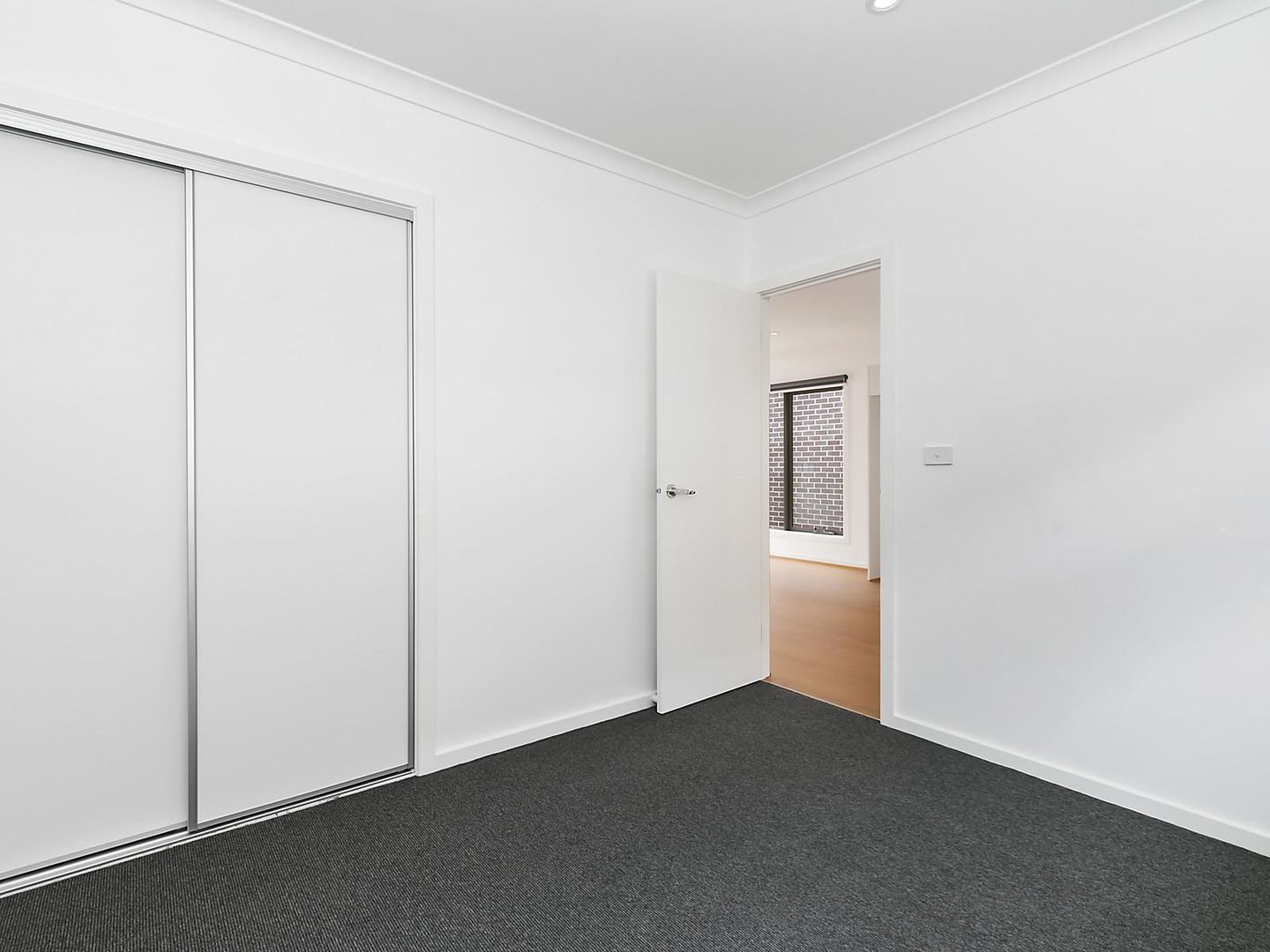 3/135 West Fyans Street, Newtown VIC 3220, Image 2